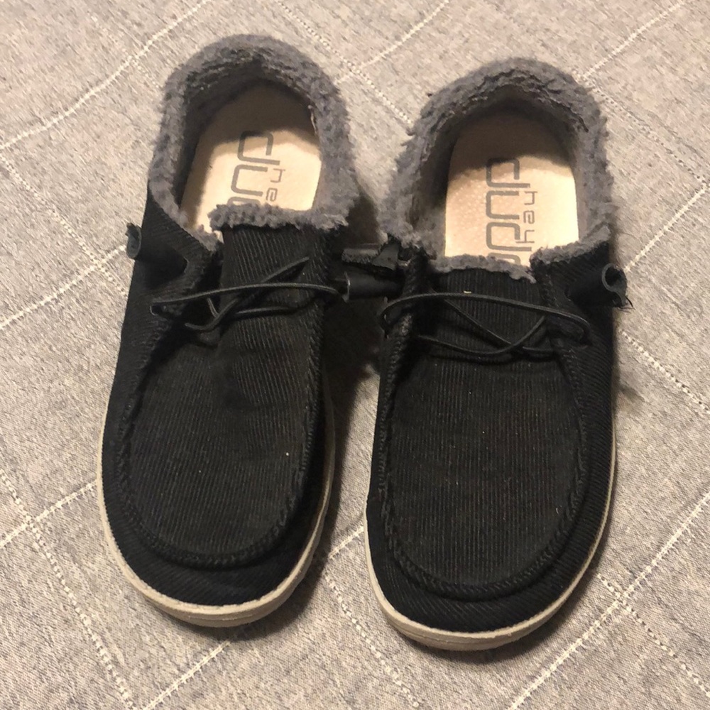 Women’s Hey Dudes-like new!